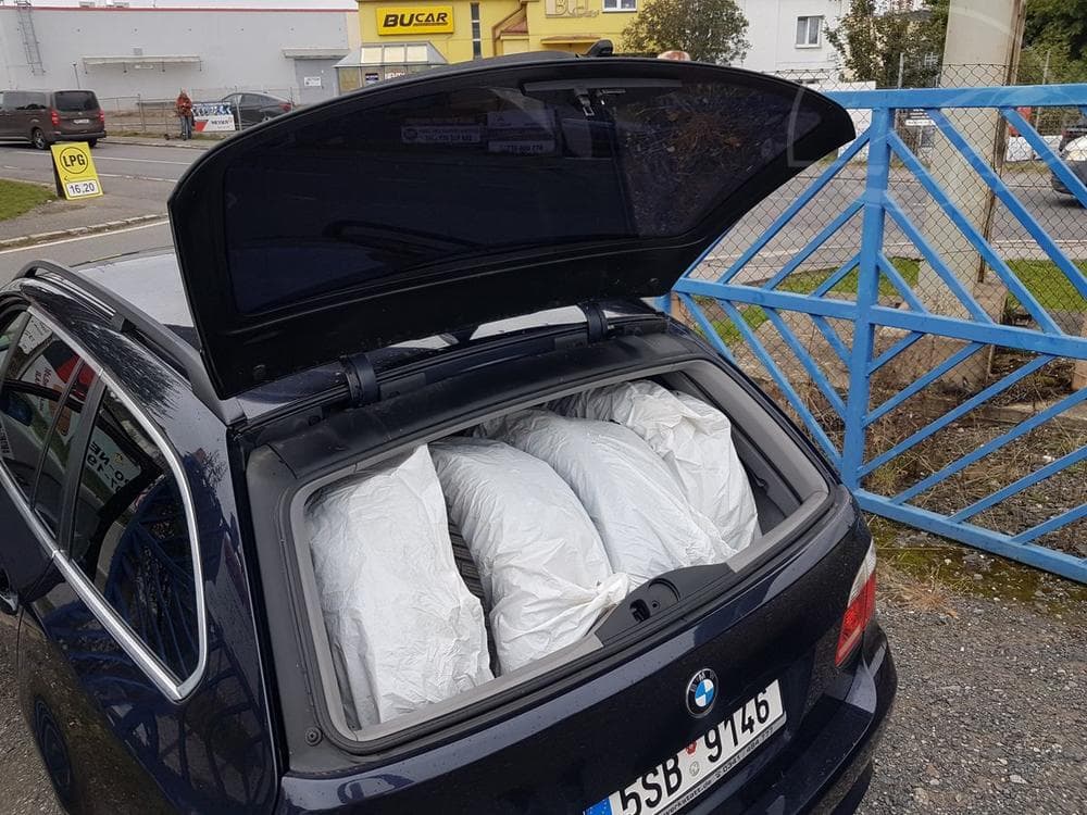 2006 BMW 5-Series - 23