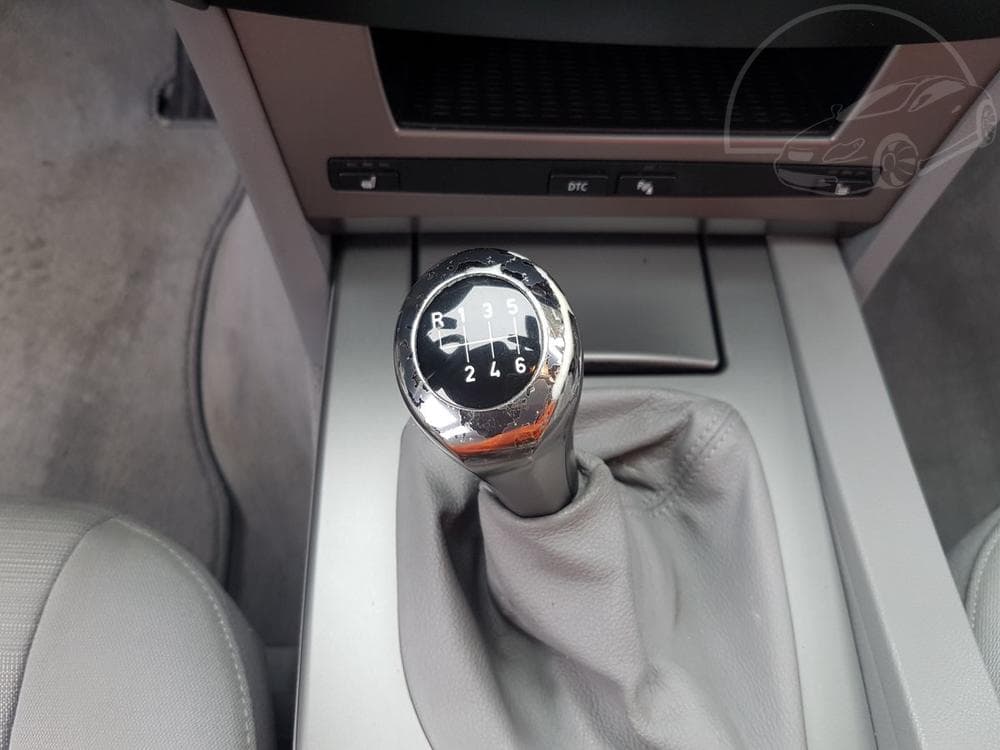 2006 BMW 5-Series - 35