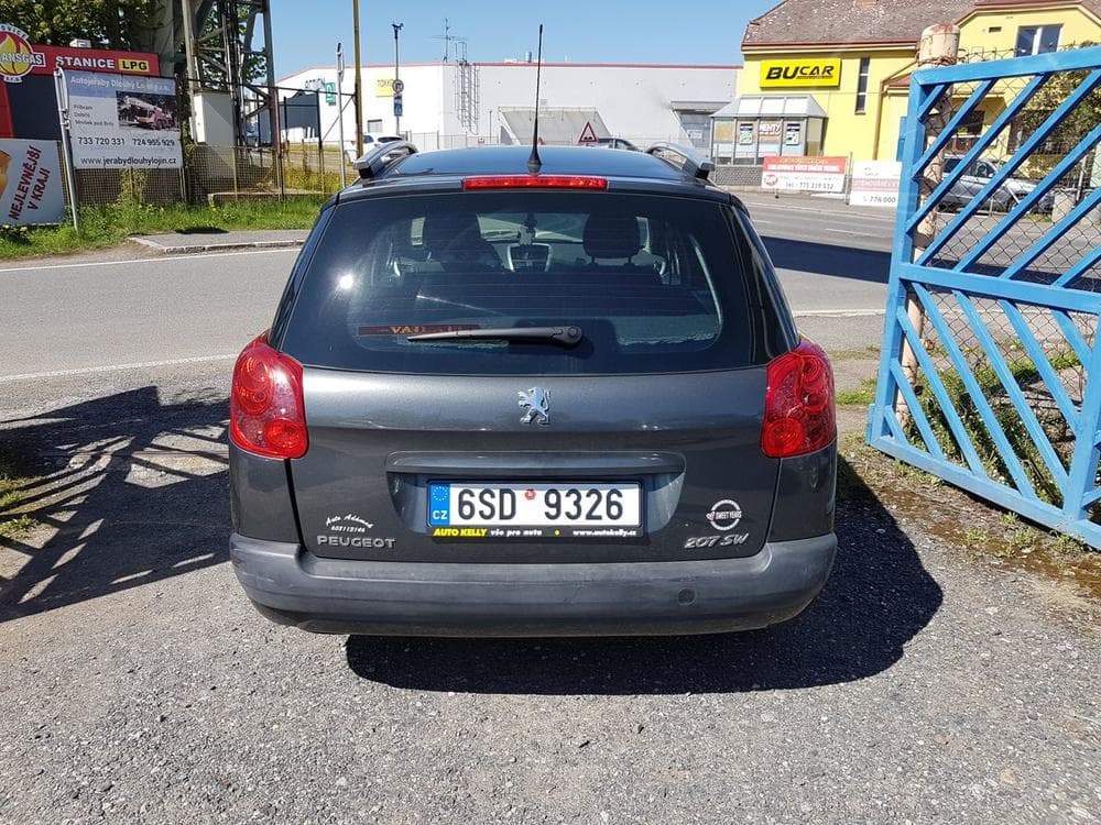 2012 Peugeot 207 - 5
