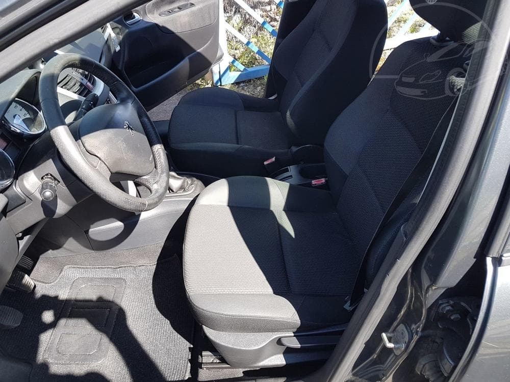 2012 Peugeot 207 - 8