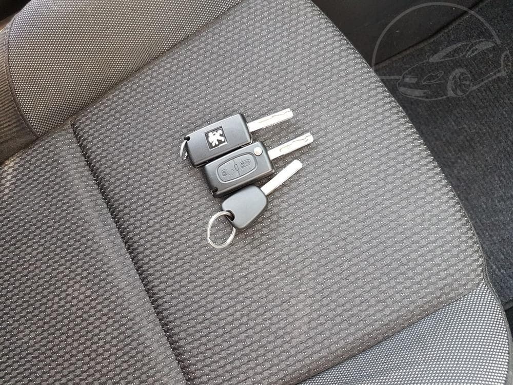 2012 Peugeot 207 - 15