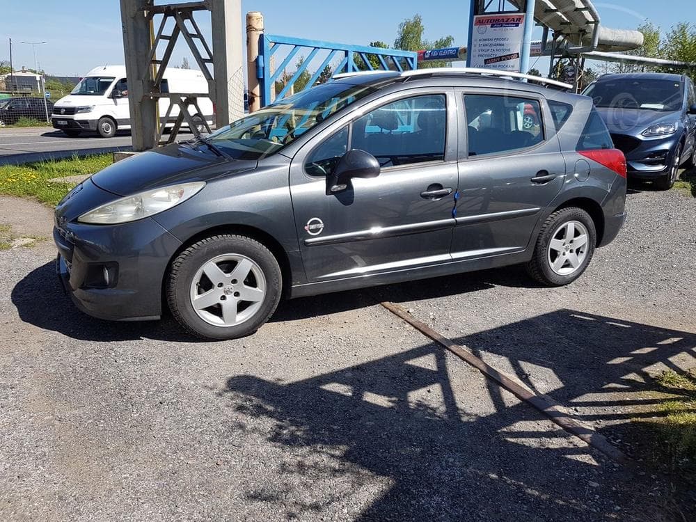 2012 Peugeot 207 - 18