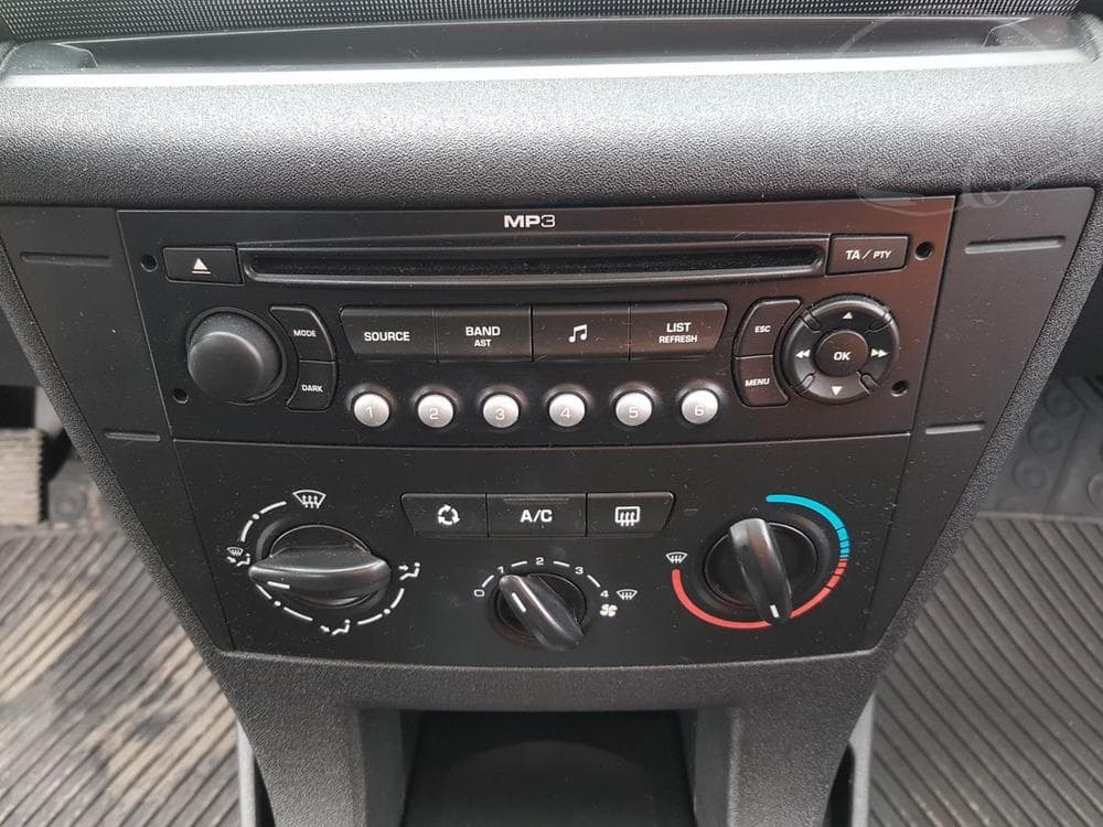 2008 Citroen C4 - 11