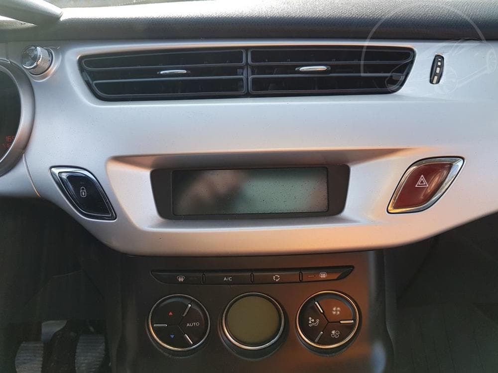 2011 Citroen C3 - 11