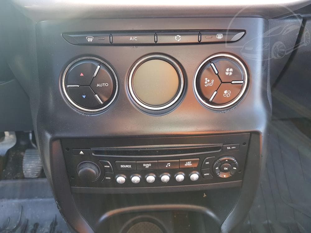 2011 Citroen C3 - 12