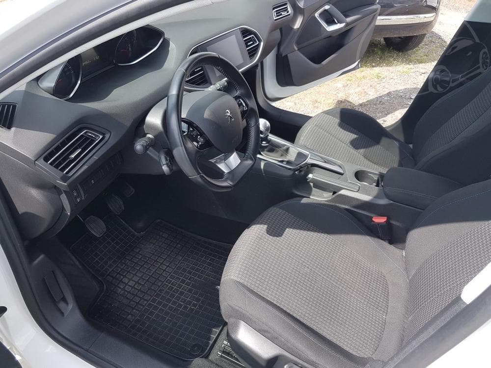 2018 Peugeot 308 - 7