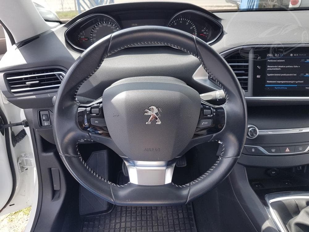 2018 Peugeot 308 - 20