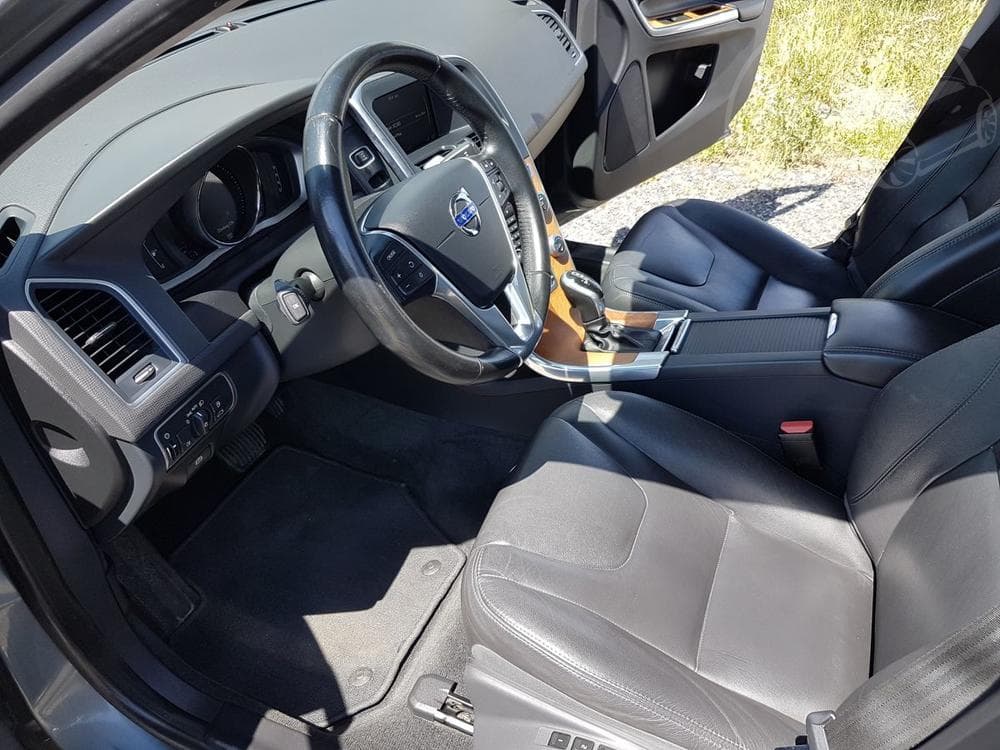 2016 Volvo XC60 - 7
