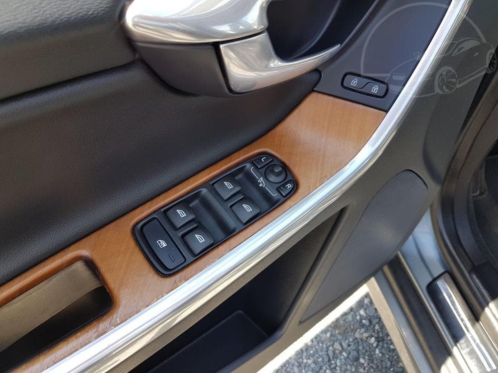 2016 Volvo XC60 - 10