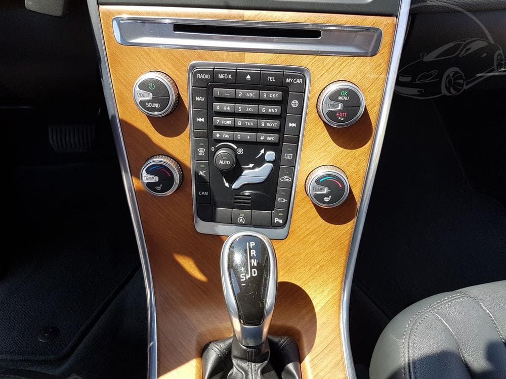 2016 Volvo XC60 - 17
