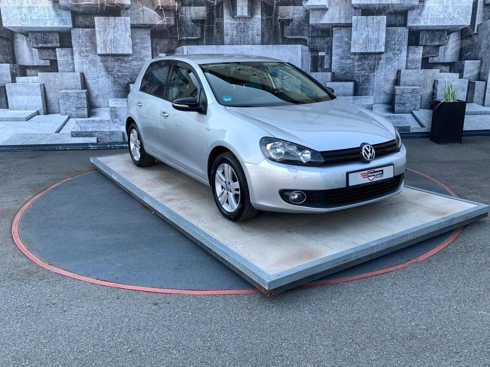 2012 Volkswagen GOLF