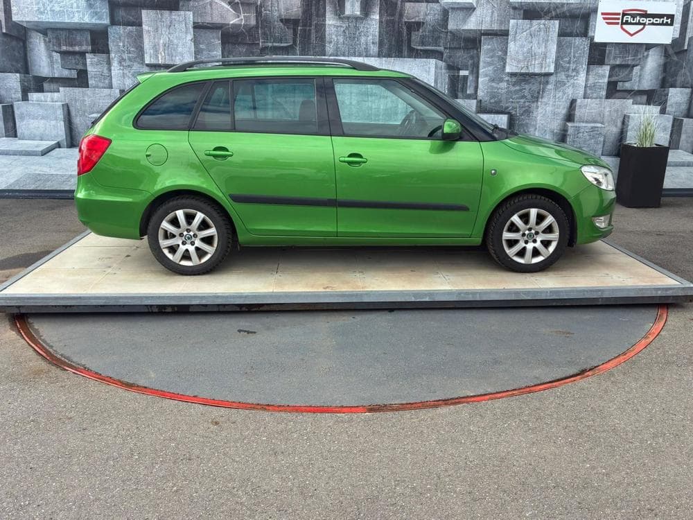 2010 Škoda FABIA - 5