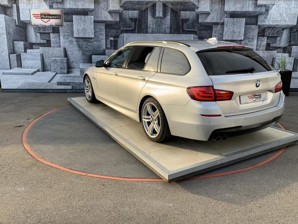 2011 BMW 5-Series - 6