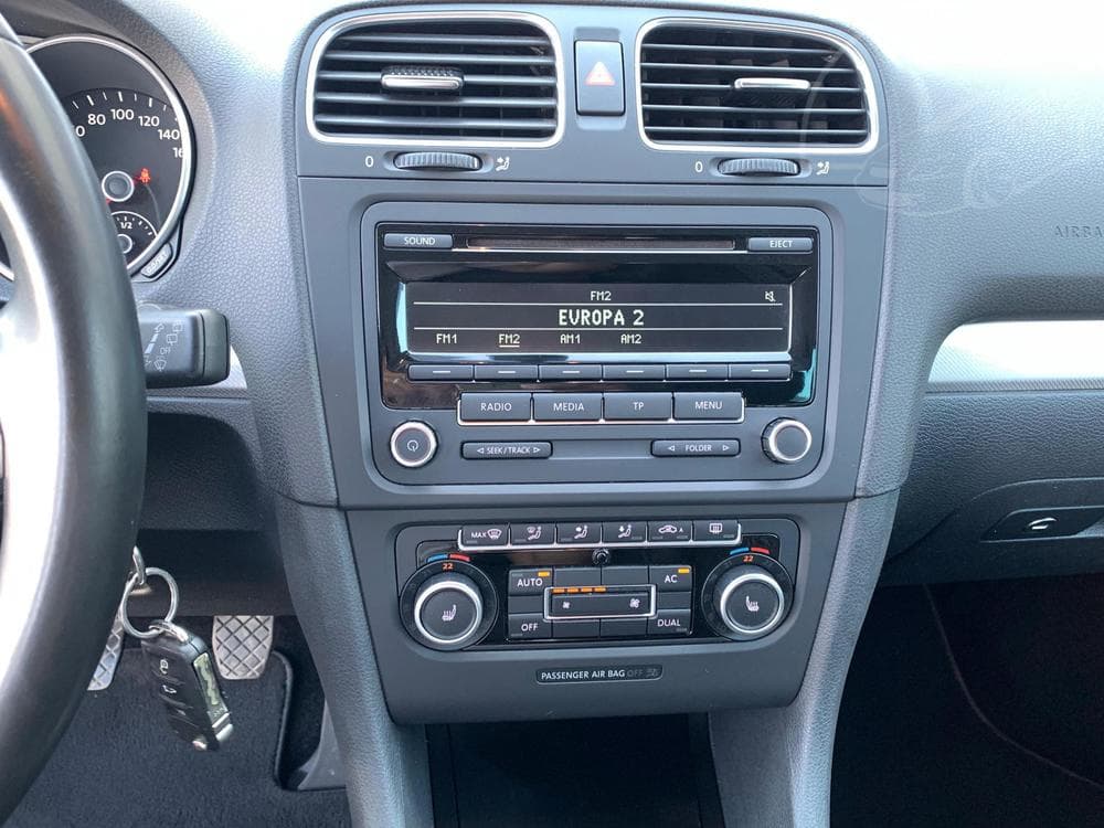 2012 Volkswagen GOLF - 11