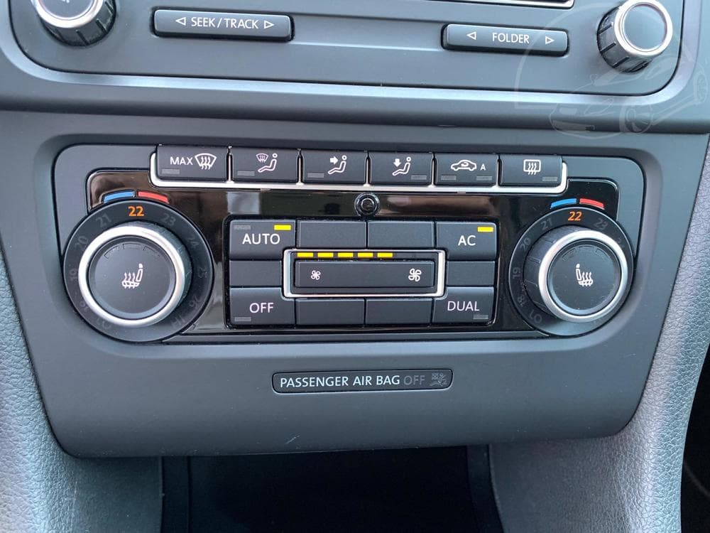 2012 Volkswagen GOLF - 12