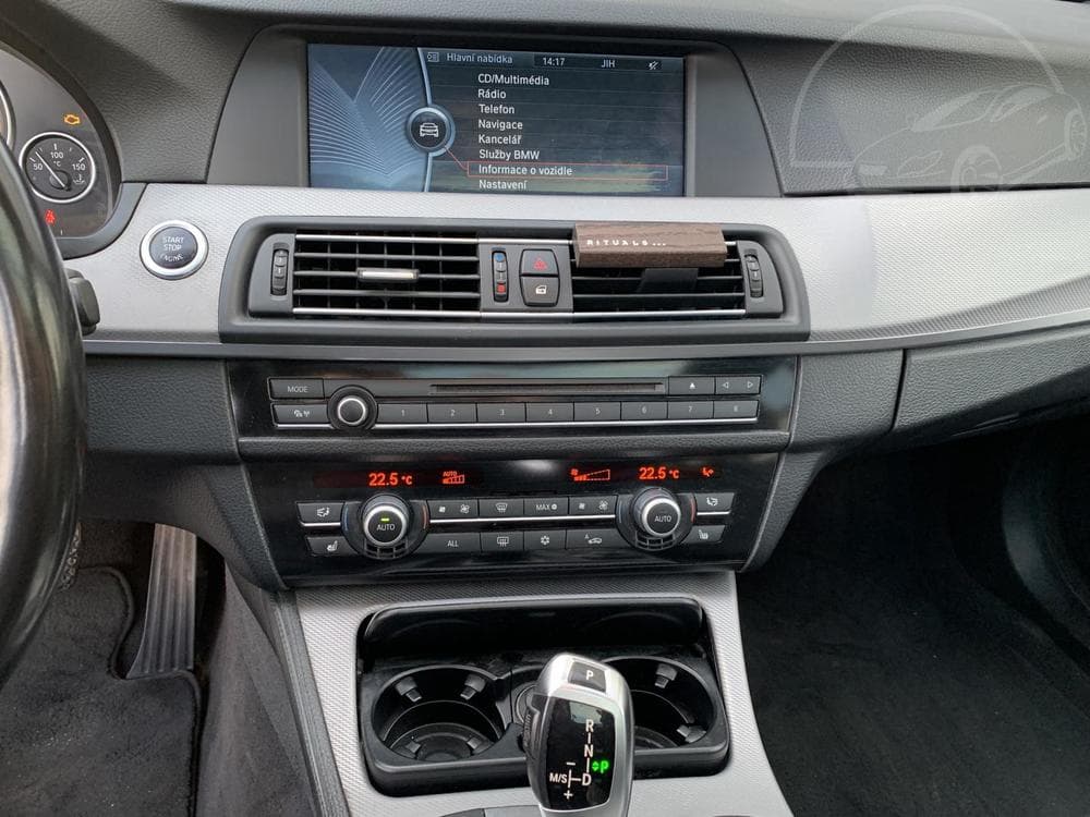 2011 BMW 5-Series - 14