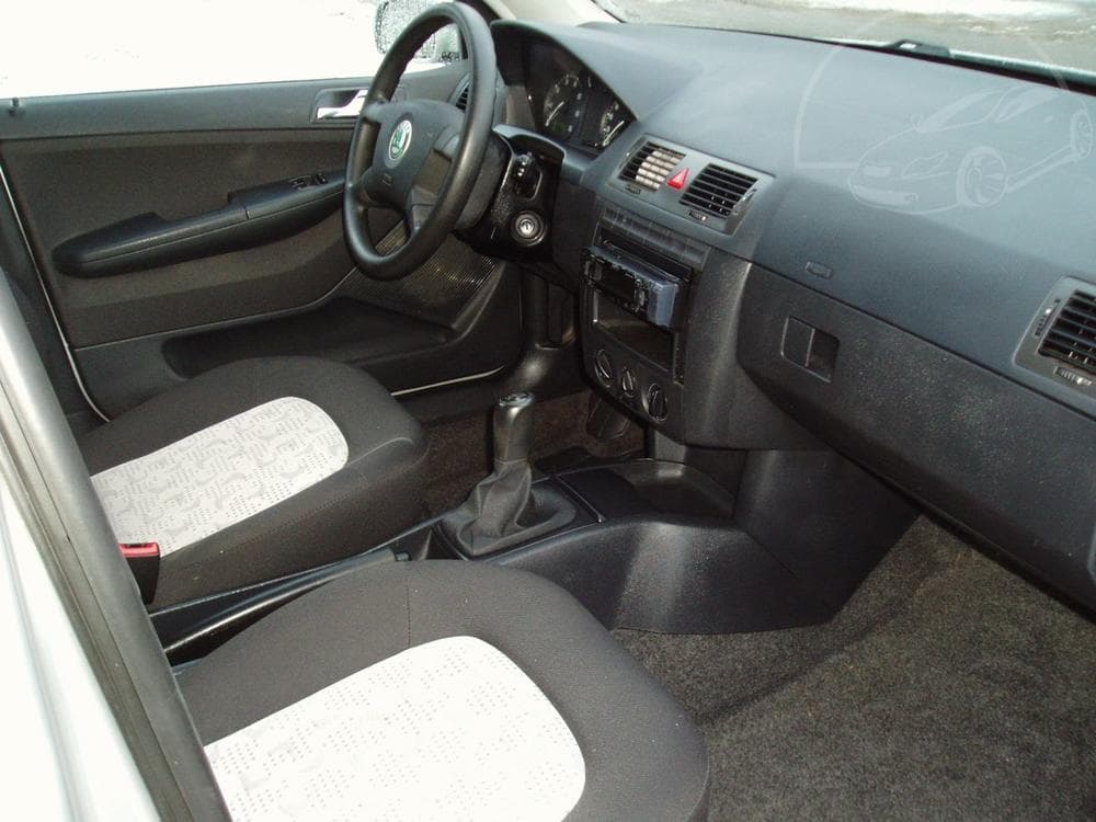 2003 Škoda FABIA - 8