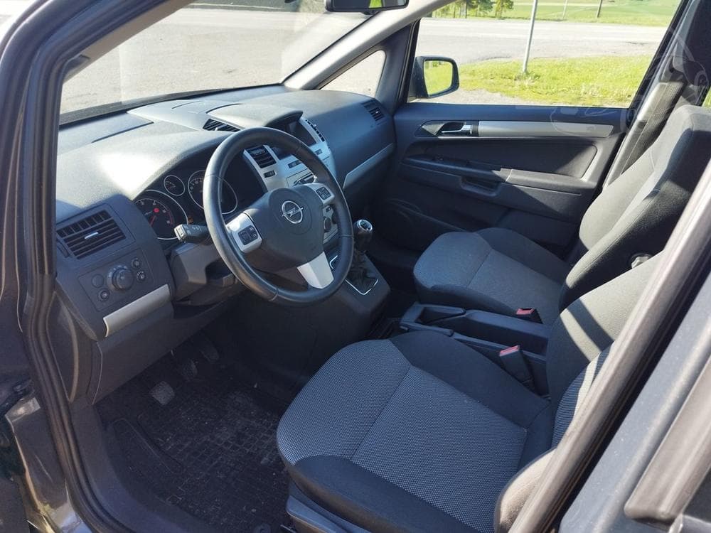 2013 Opel ZAFIRA - 13
