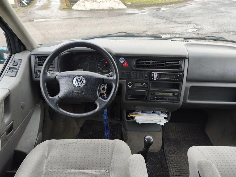 1999 Volkswagen CARAVELLE - 12