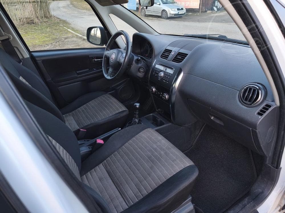 2009 Fiat SEDICI - 9