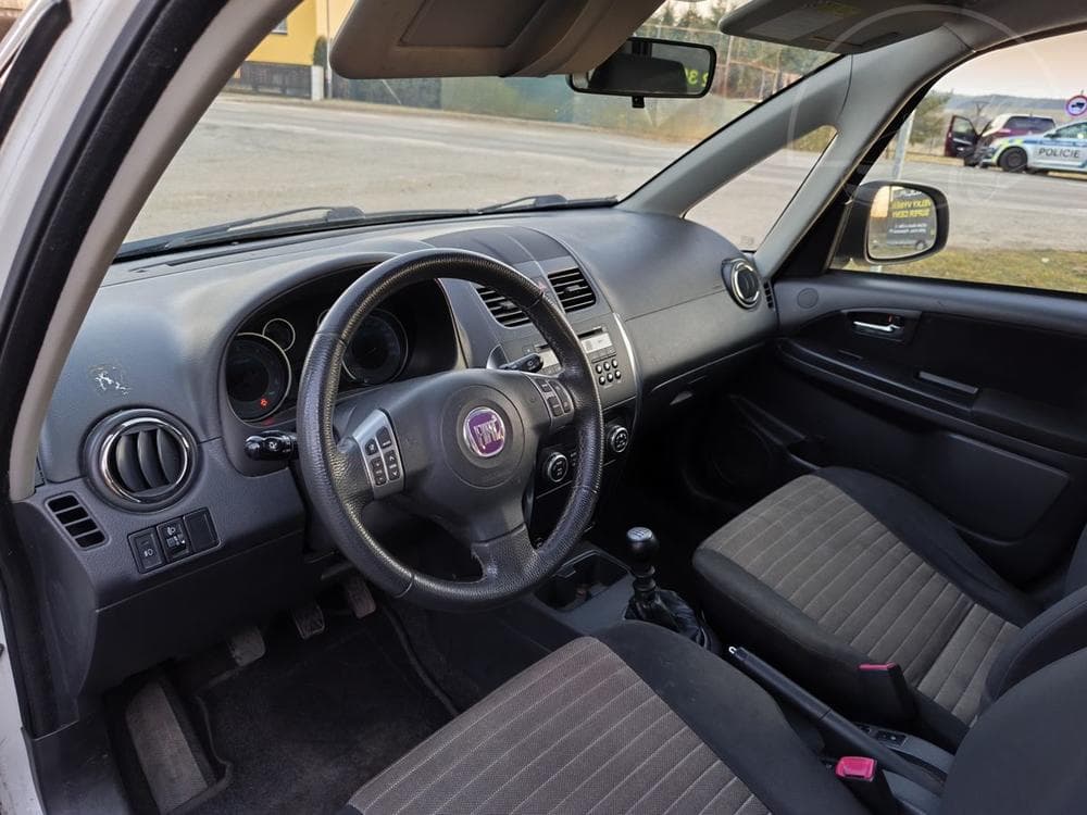 2009 Fiat SEDICI - 11