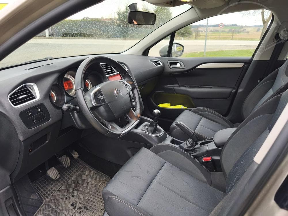 2013 Citroen C4 - 12