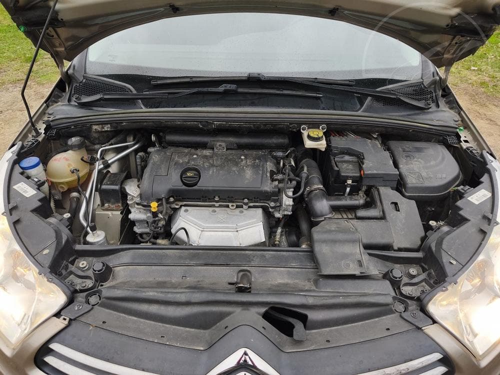 2013 Citroen C4 - 15