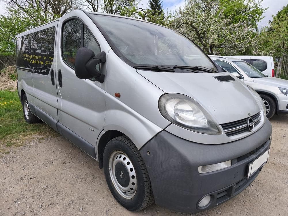 2005 Opel VIVARO