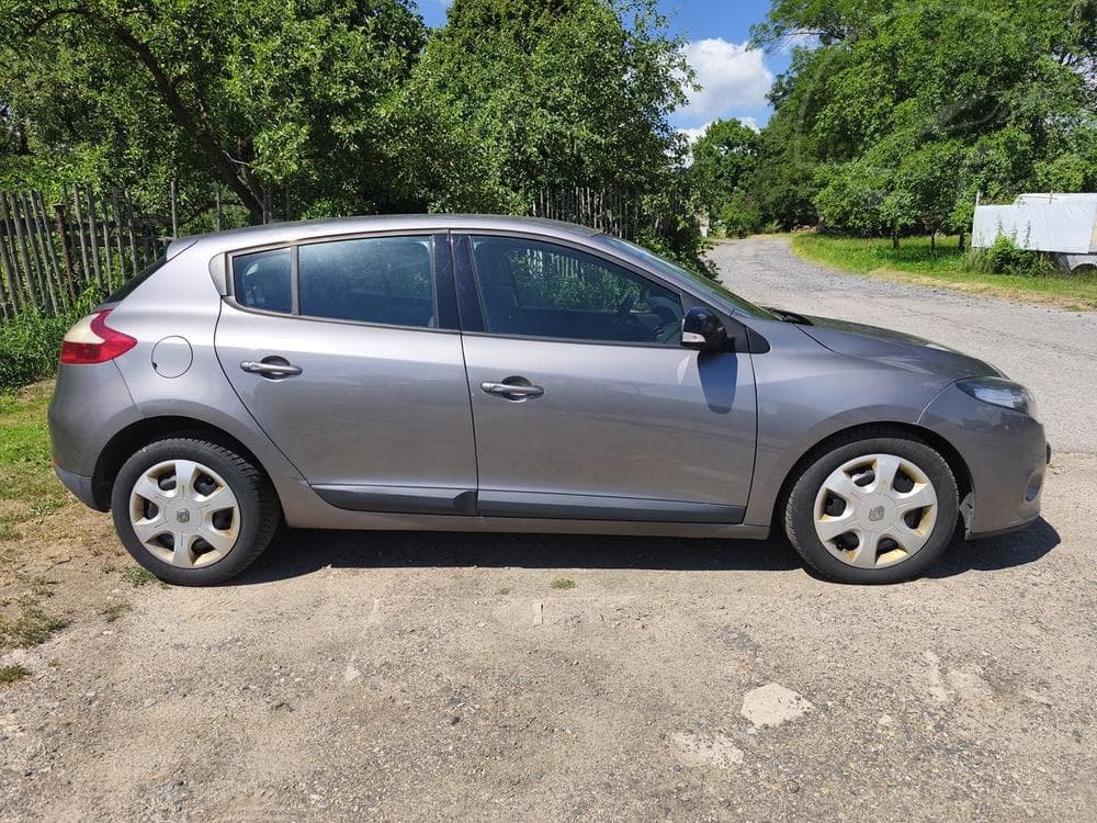 2011 Renault MEGANE - 7