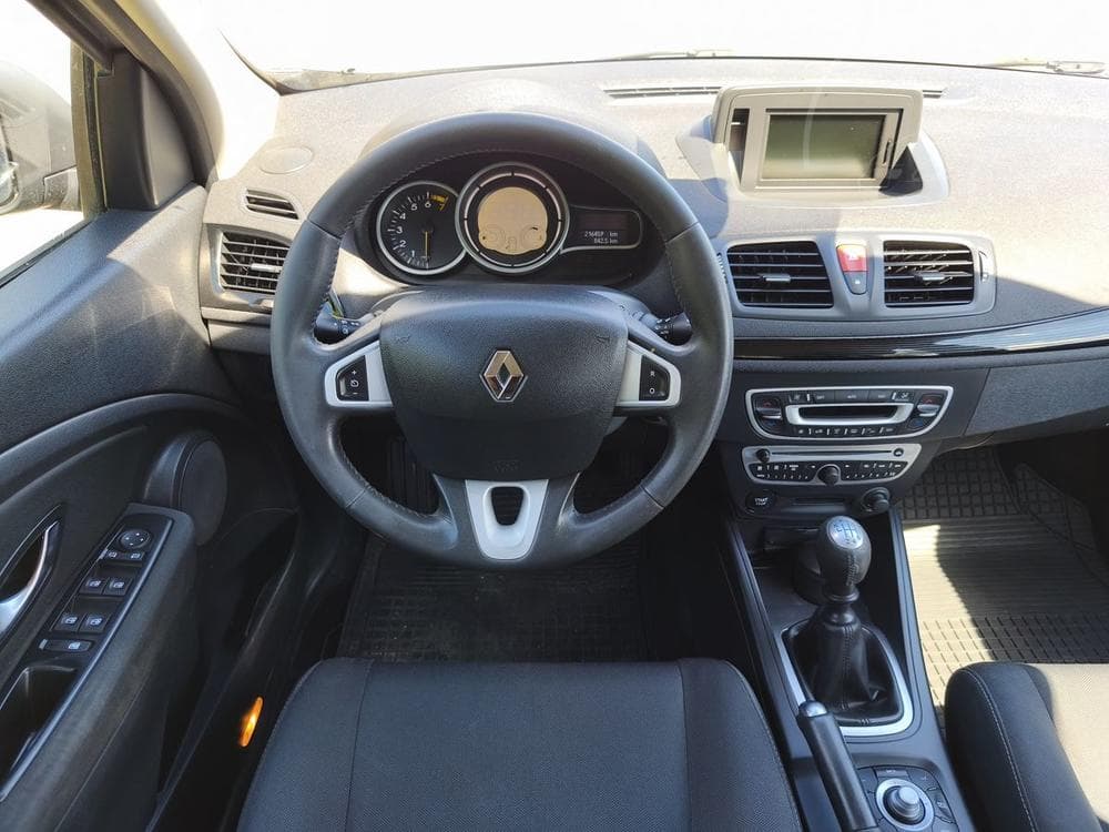 2011 Renault MEGANE - 12