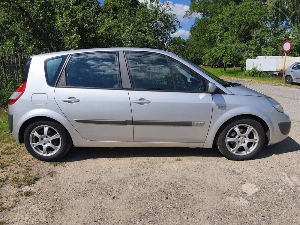 2005 Renault SCENIC - 8