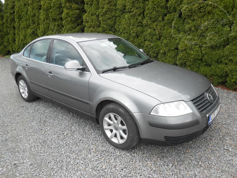 2004 Volkswagen PASSAT