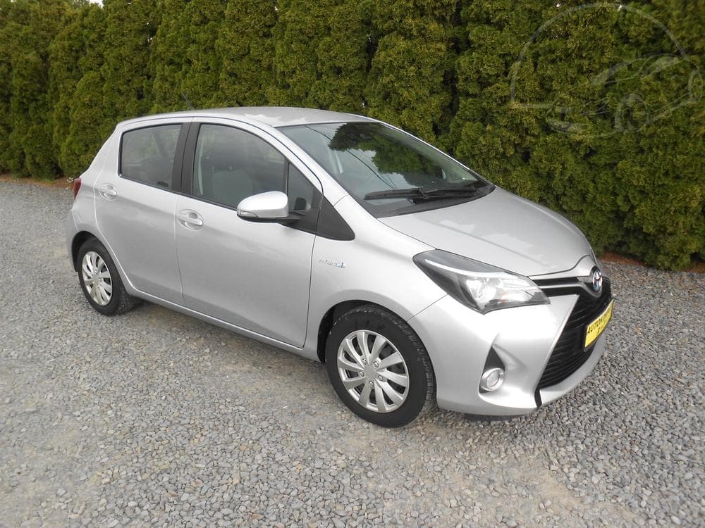 2017 Toyota YARIS - 4