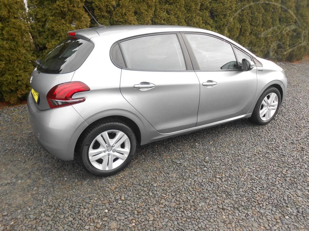 2018 Peugeot 208 - 5
