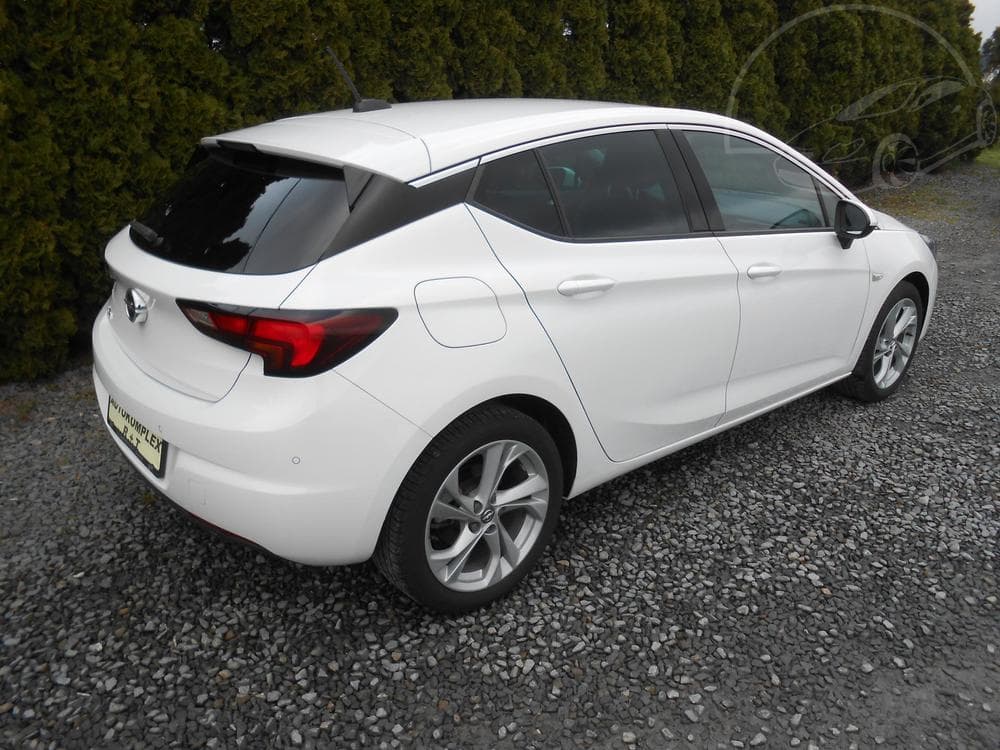 2020 Opel ASTRA - 13
