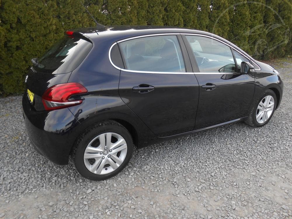 2019 Peugeot 208 - 5