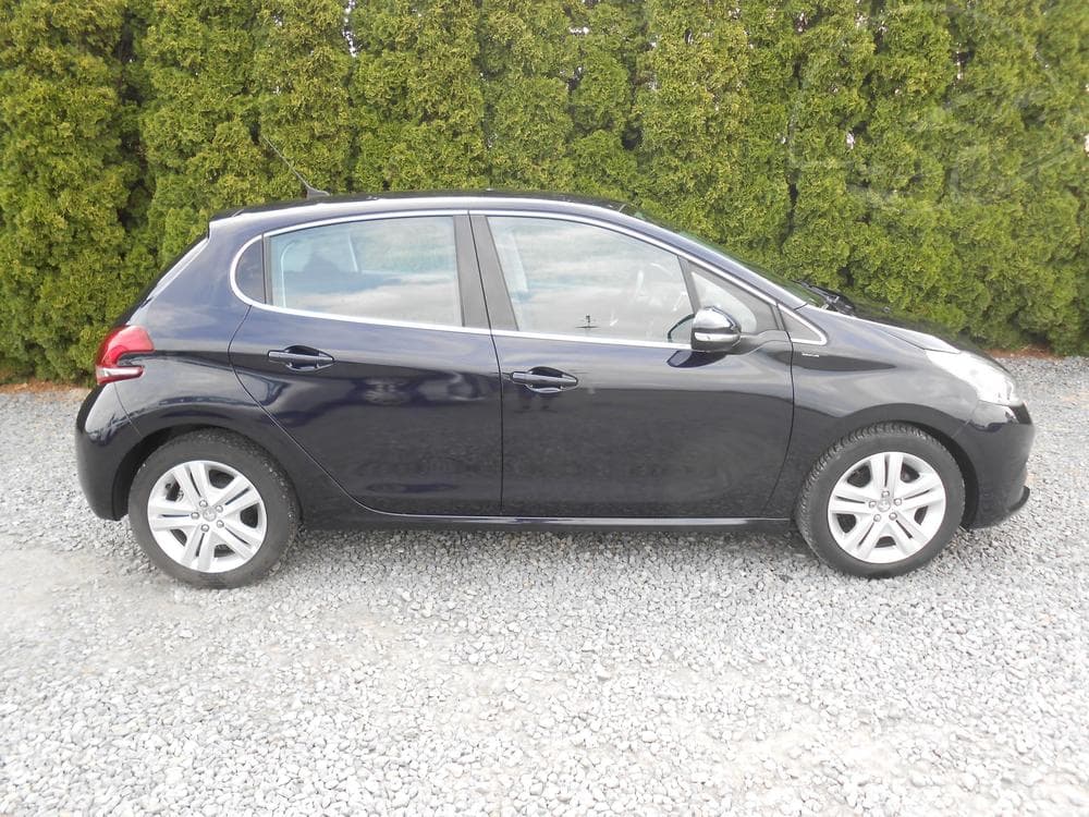 2019 Peugeot 208 - 5