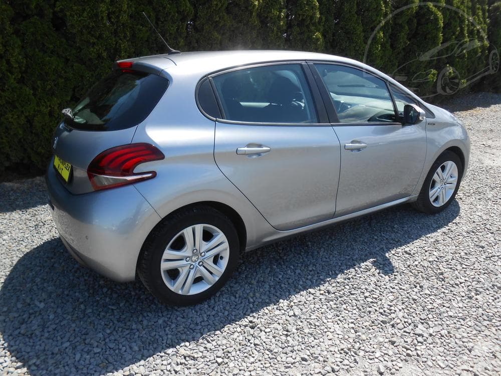 2018 Peugeot 208 - 5