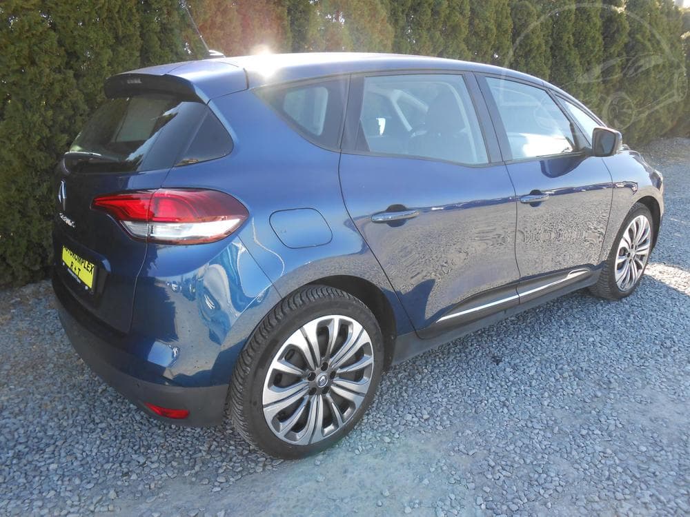 2019 Renault SCENIC - 9