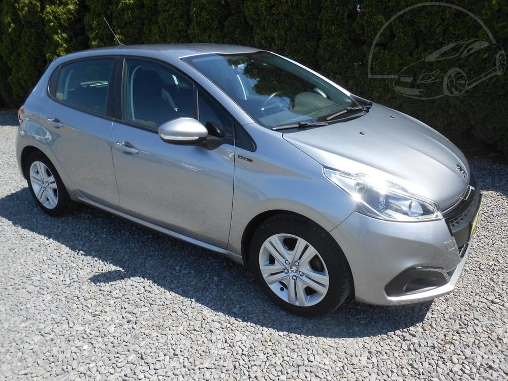 2018 Peugeot 208 - 9