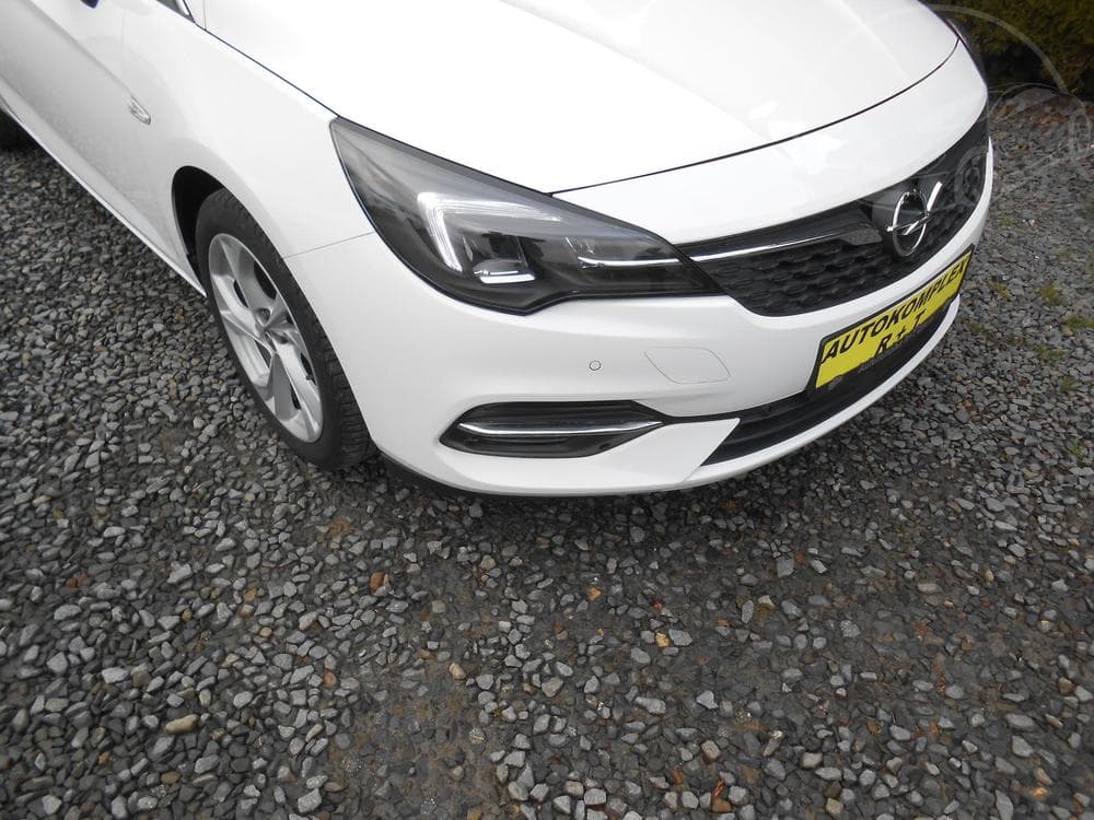 2020 Opel ASTRA - 28