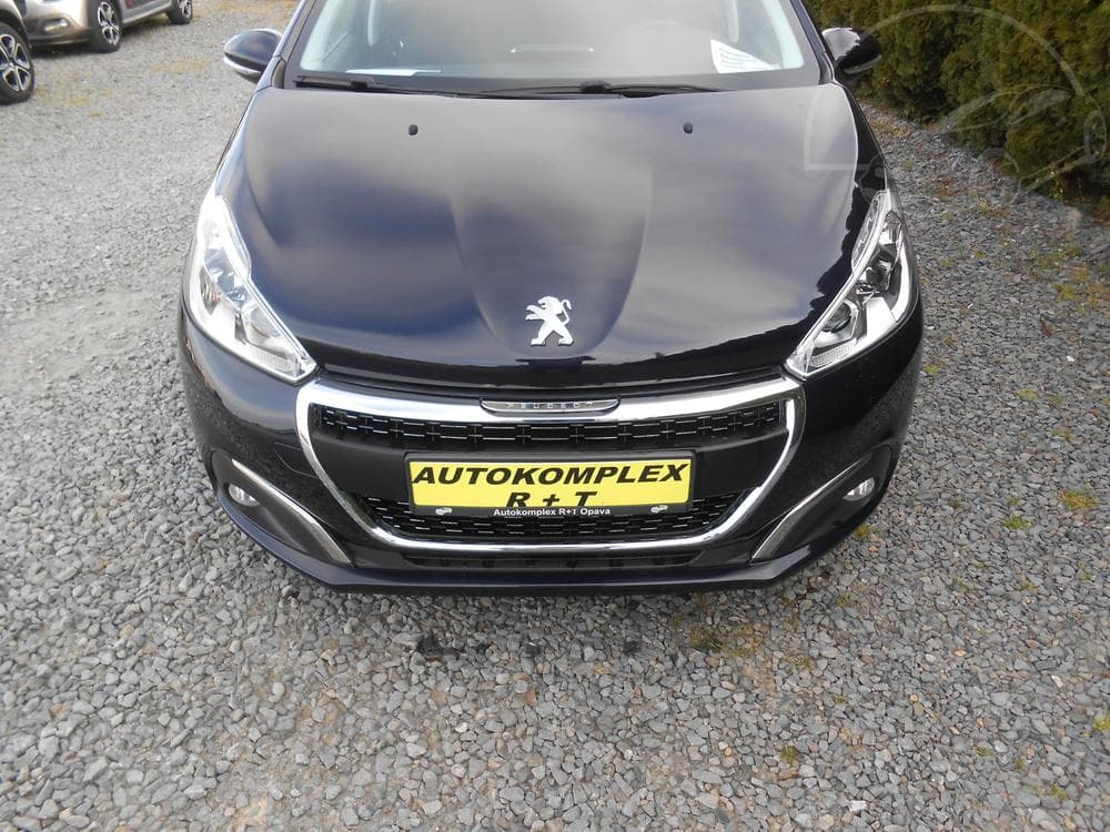 2019 Peugeot 208 - 10