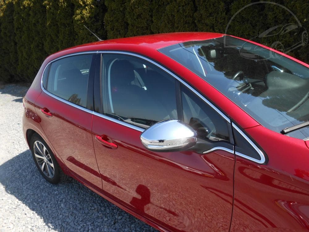 2017 Peugeot 208 - 10