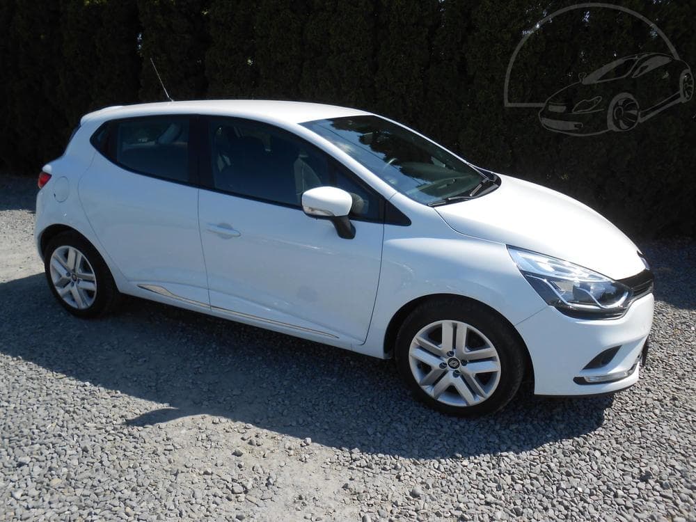 2019 Renault CLIO - 19