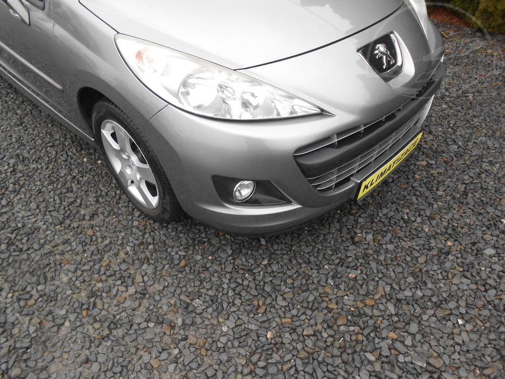 2013 Peugeot 207 - 11