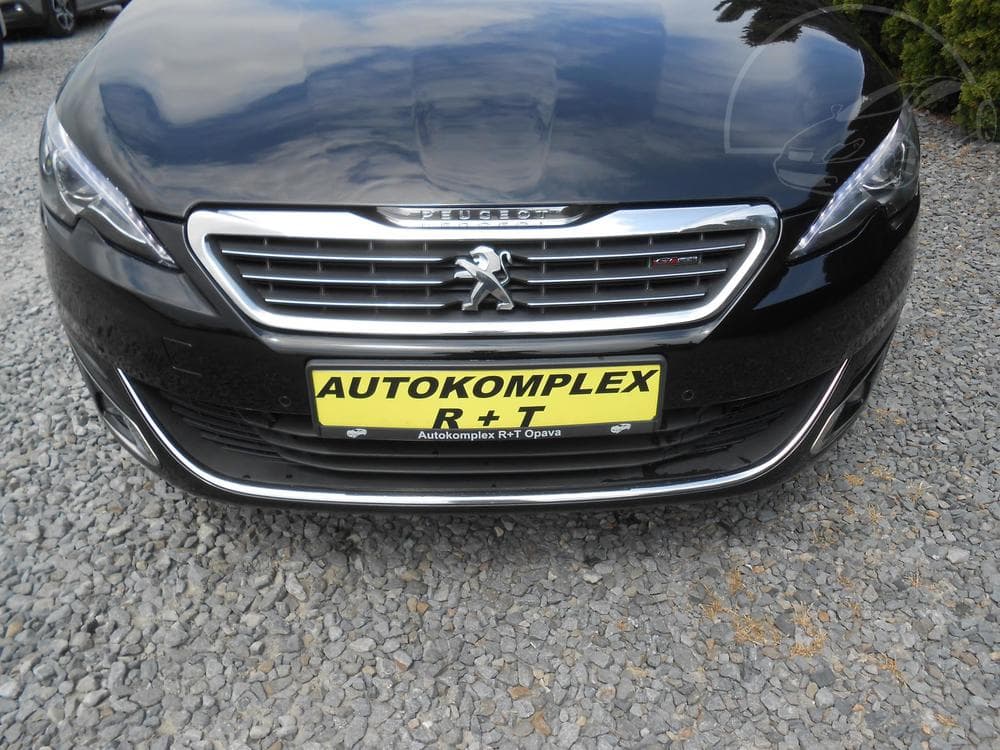 2016 Peugeot 308 - 11
