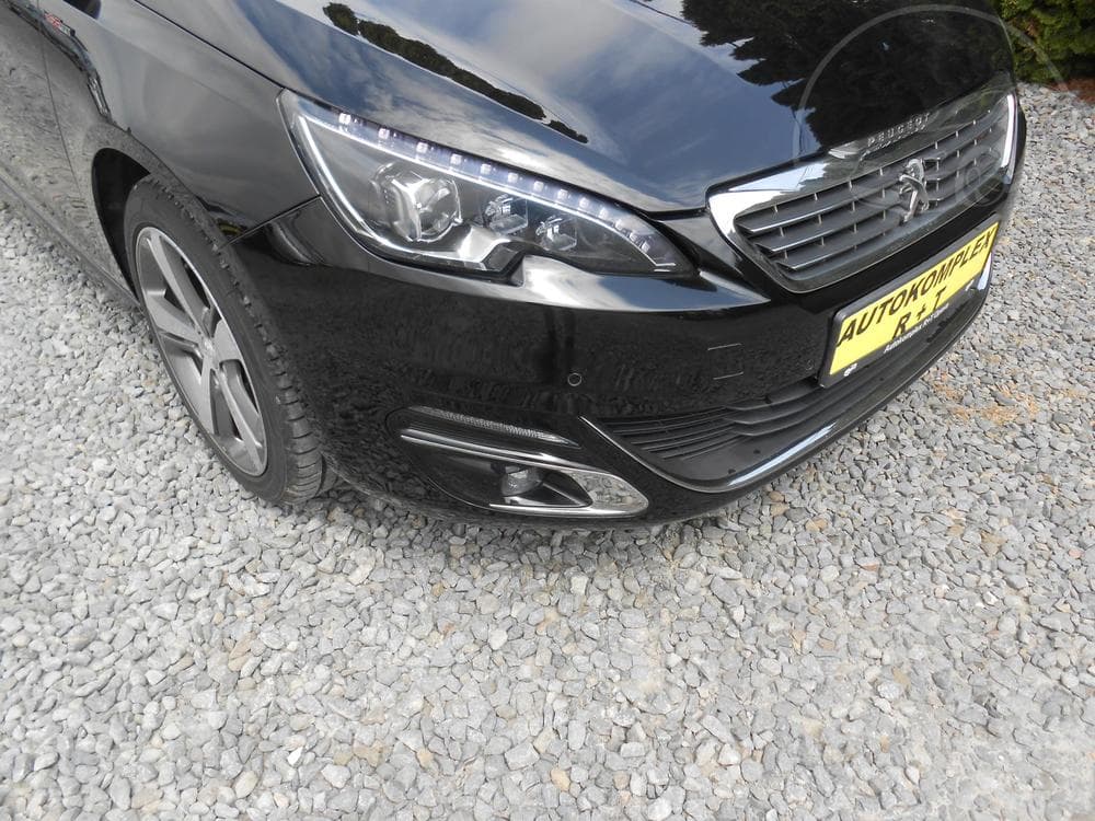 2016 Peugeot 308 - 12