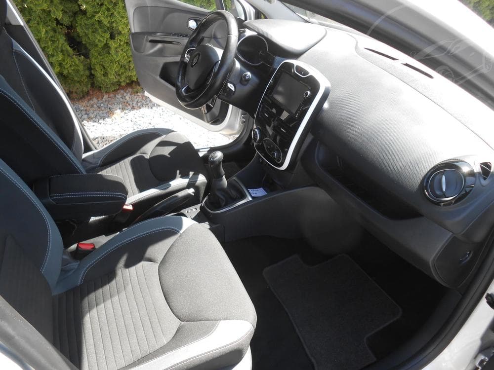 2015 Renault CLIO - 13