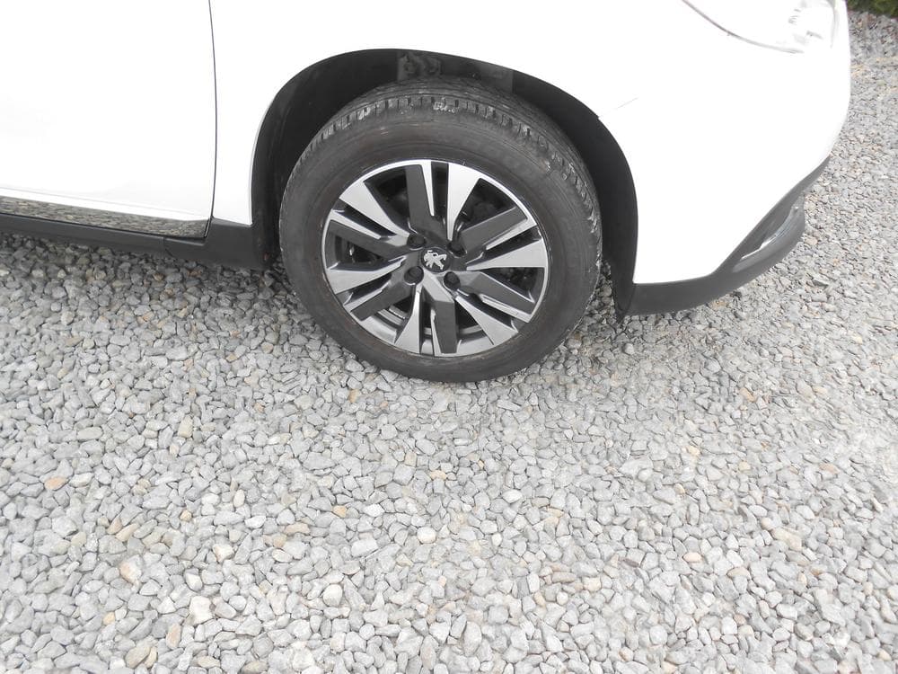 2014 Peugeot 2008 - 14