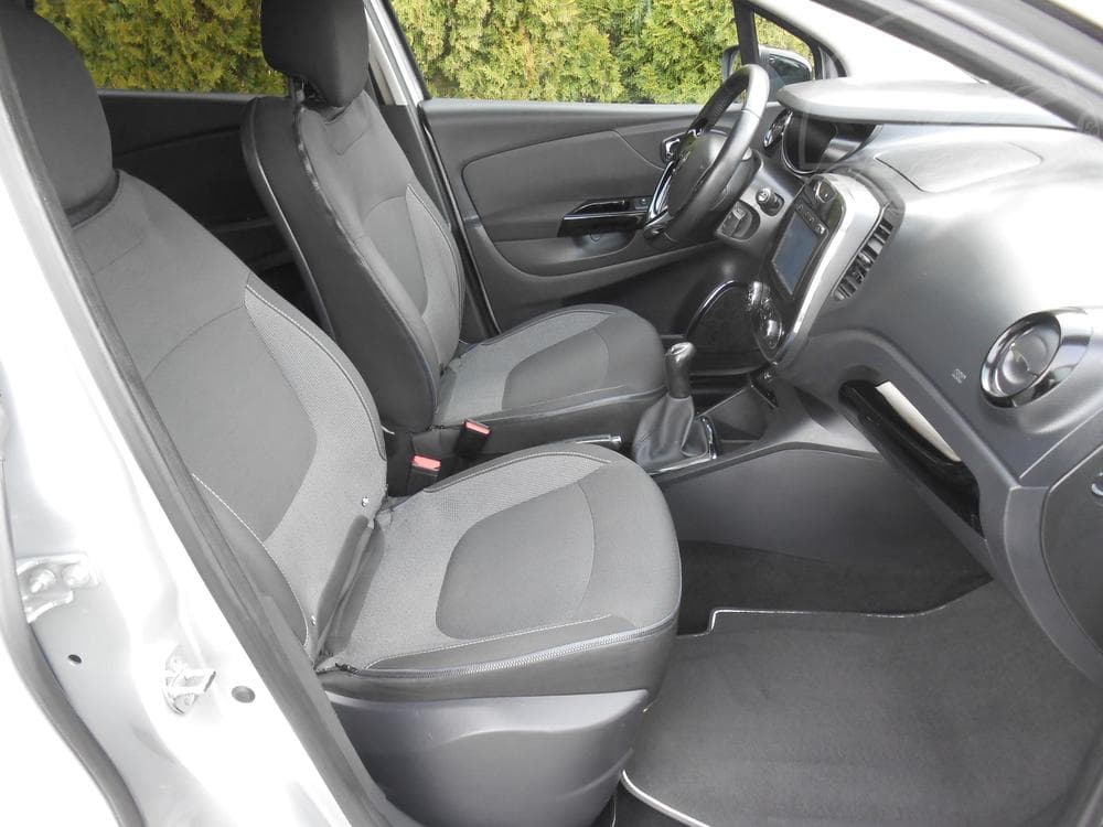 2015 Renault CAPTUR - 15
